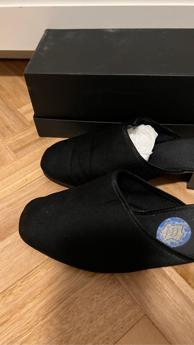 Zapatillas de estar por casa con tacón