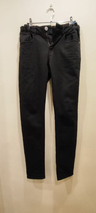 Pantalón niño Kiabi talla M 