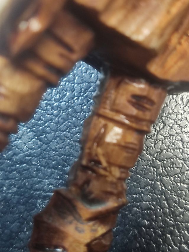 FIGURE IN LEGNO INTAGLIATO