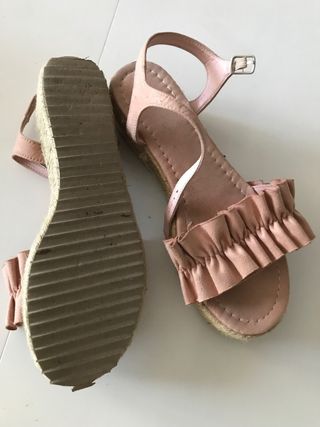 Sandalias con plataforma de esparto