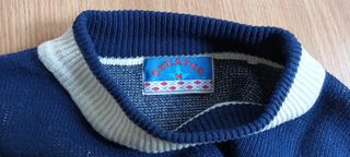 Jersey de cuello bajo