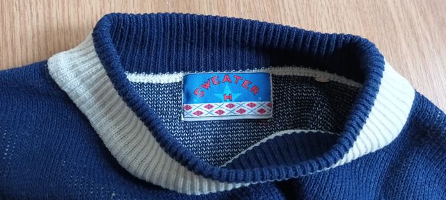 Jersey de cuello bajo