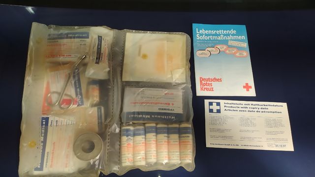 Botiquin Mercedes w124