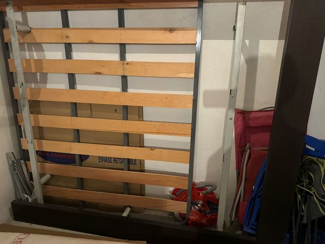 Base de cama, somier y colchón