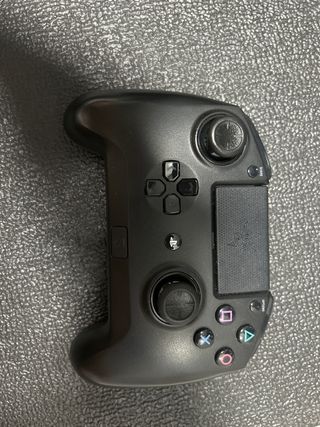 PS4 Pro 1 Tera + Juegos + y 2 mandos