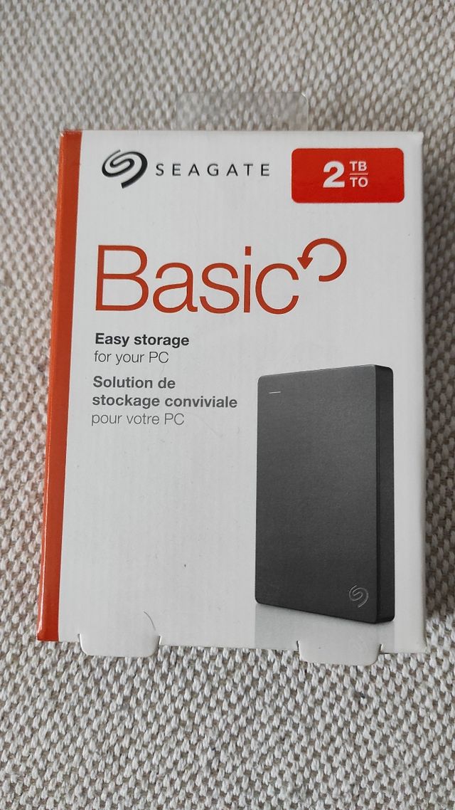 Play Station 4 1TB + 2TB + cascos y juegos
