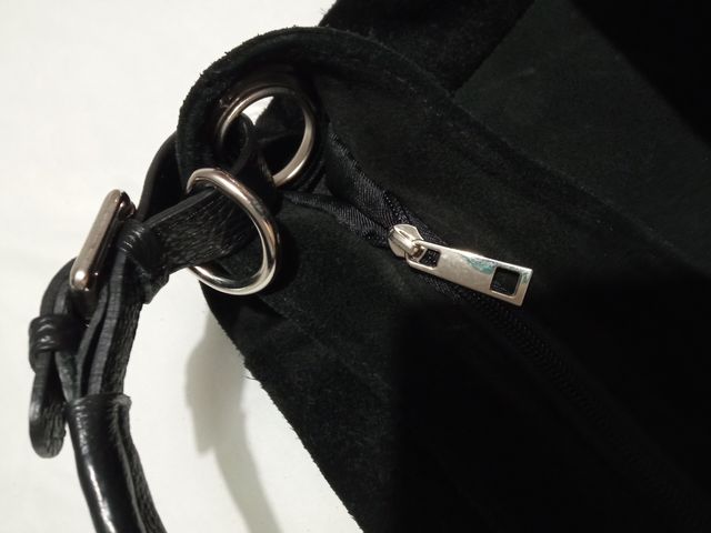 Bolso de piel de ante