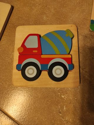 Juguete  de Madera ( puzzles)