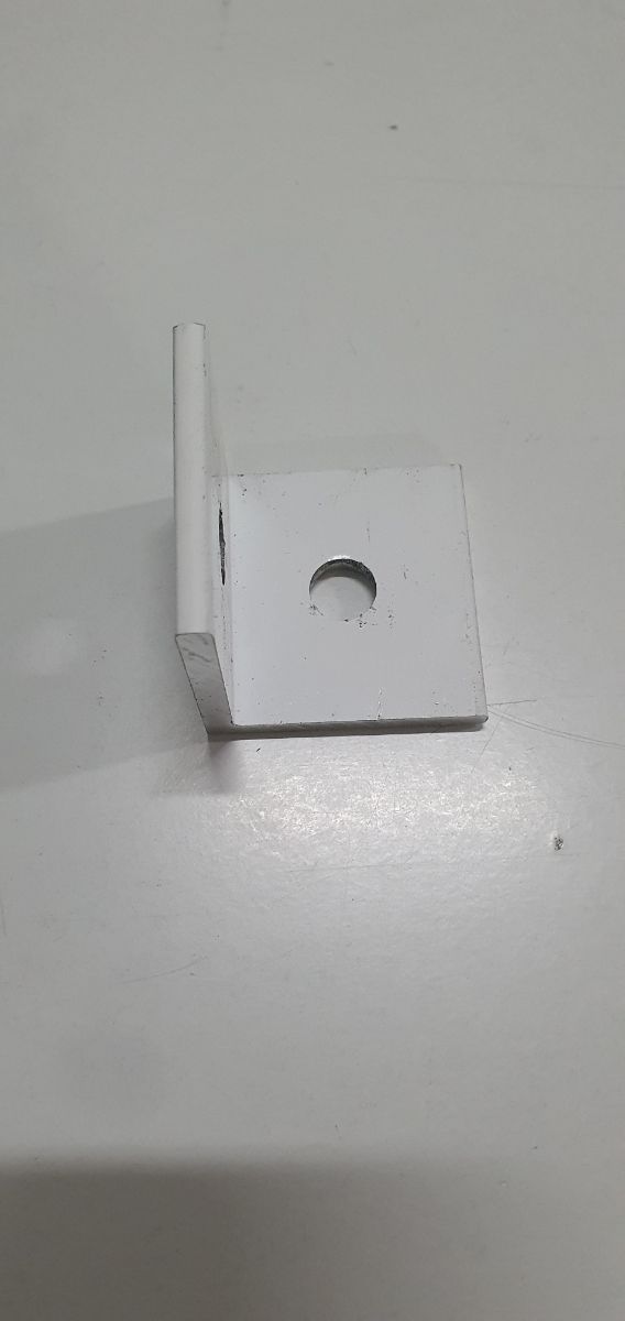 escuadras de aluminio 4×4×4m