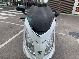 Peugeot SATELIS 125 año 2011 etiqueta C 35.000KM