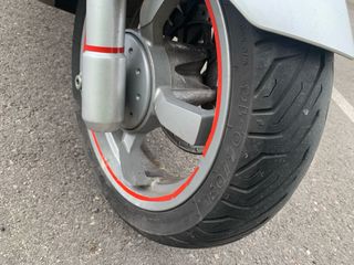 Peugeot SATELIS 125 año 2011 etiqueta C 35.000KM