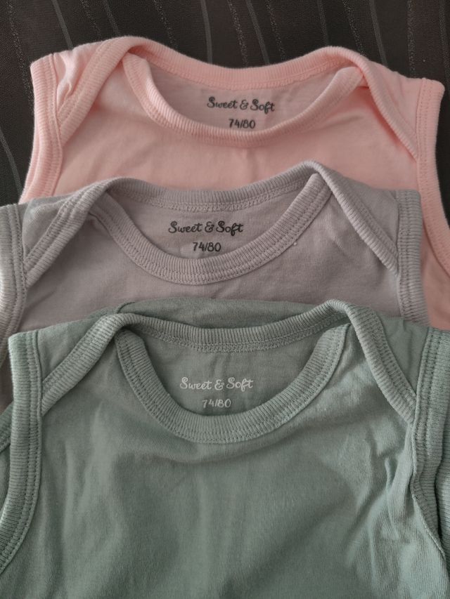 Lote Nº7: Bodys básicos para bebé