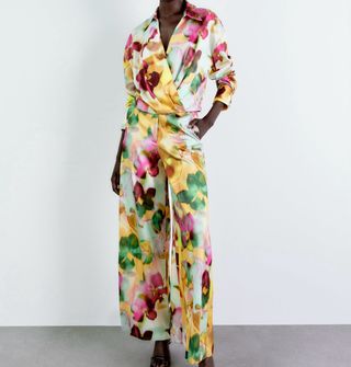 Blusa cruzada estampada Zara