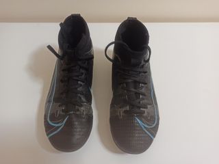 Botas de fútbol Nike Mercurial talla 34