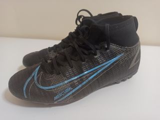 Botas de fútbol Nike Mercurial talla 34