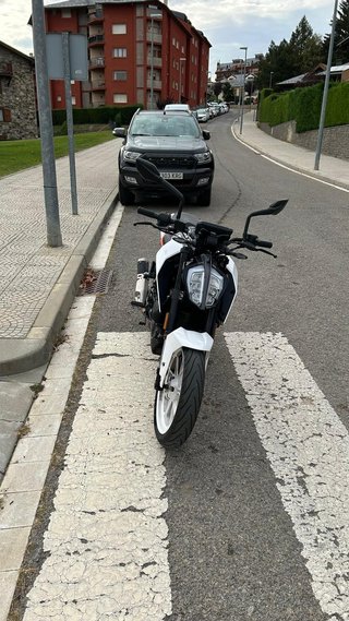 KTM DUKE 125