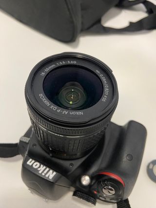 Nikon D3300 Objetivo AF-P Nikkor 18-55mm COMPLETO