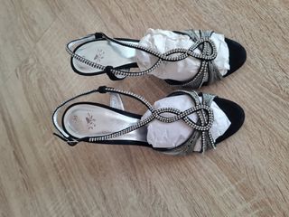 Sandalias