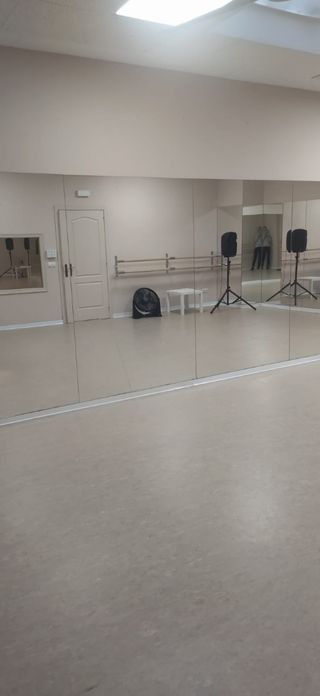 ALQUILER DE SALAS VALENCIA CENTRO / 604 19 50 60 