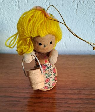 Bambolina in legno anni '70