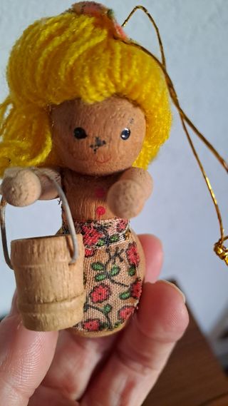 Bambolina in legno anni '70