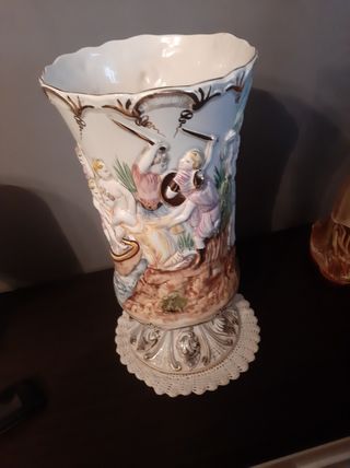 Figuras, cuadros , juegos de cafe y ense