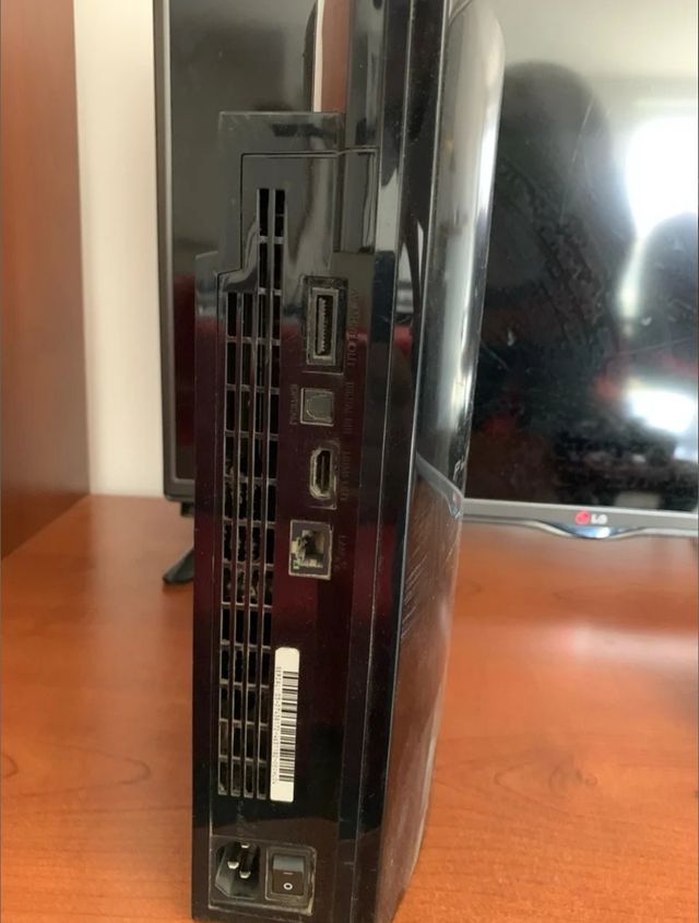 Consola PS3 (PlayStation 3) fat 60 gb.