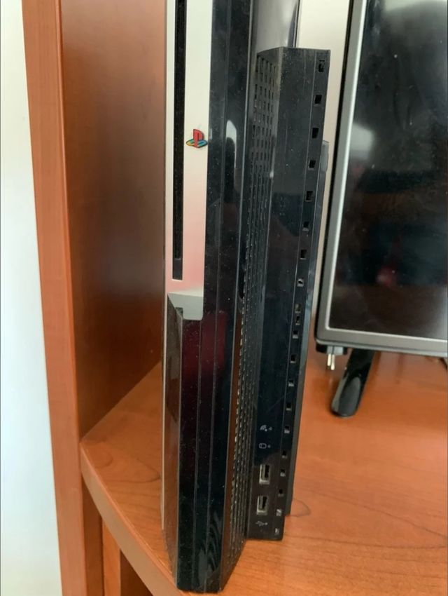 Consola PS3 (PlayStation 3) fat 60 gb.