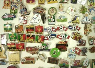75 PINS COLECCIÓN AÑOS 90-DEPORTES FUTBOL