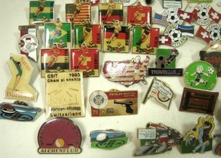 75 PINS COLECCIÓN AÑOS 90-DEPORTES FUTBOL