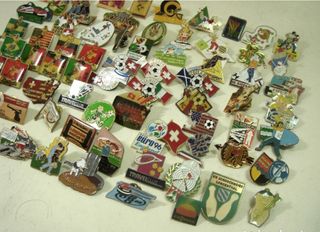 75 PINS COLECCIÓN AÑOS 90-DEPORTES FUTBOL