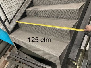 escalera metalica