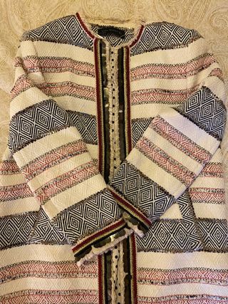 Abrigo abalorios Zara Talla L