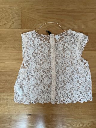 Top corto encaje
