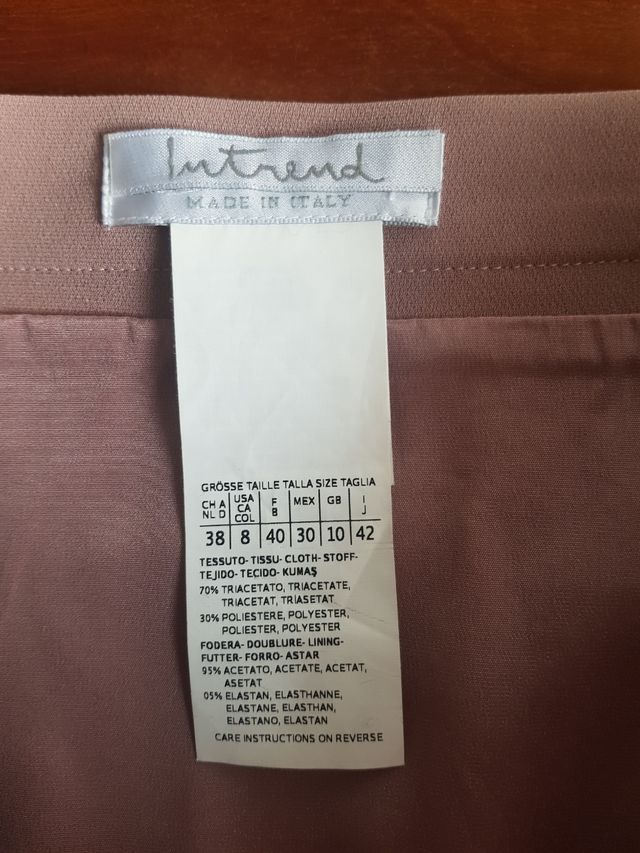 Gonna Intrend rosa cipria con tasche laterali