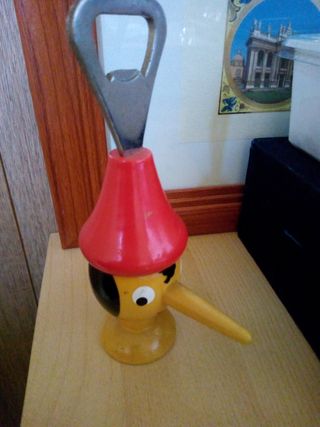 apribottiglia a forma di Pinocchio