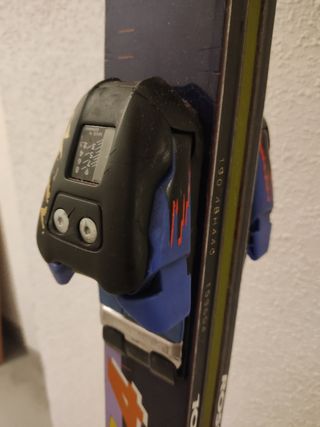 Esquís Rossignol CS4 con bastones