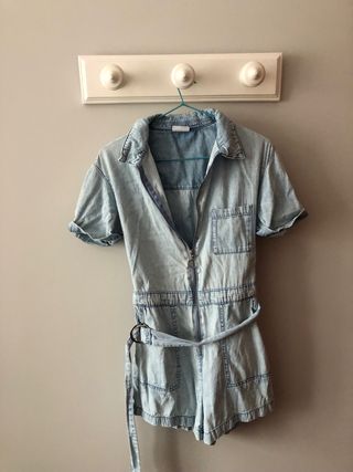 Mono corto vaquero bershka