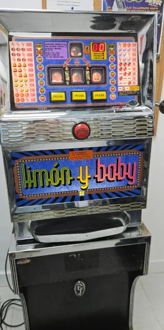 Maquina tragaperras Limon y Baby