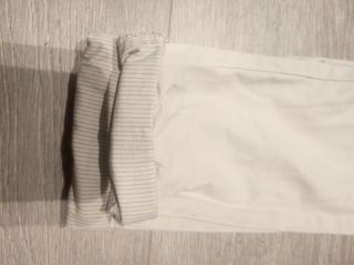 Pantalón chino 18-24 zara