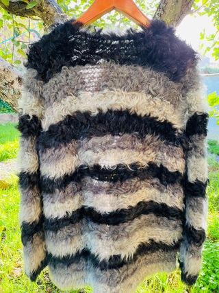 Chaquetón de piel marca DKNY