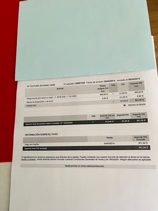 Chaquetón de piel marca DKNY