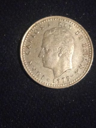 Se vende monedas 1966 de una peseta