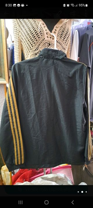 Chamarreta deportiva adidas 
