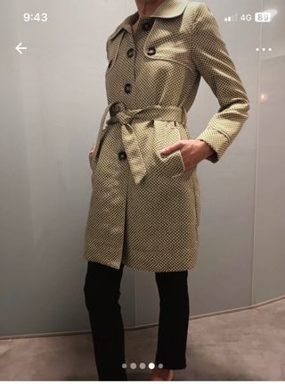 Gabardina Essentiel verde y beige talla M