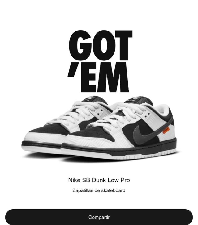 NIKE DUNK SB TIGHTBOOTH