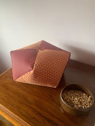 cuscini ottagonali da meditazione o decorazione