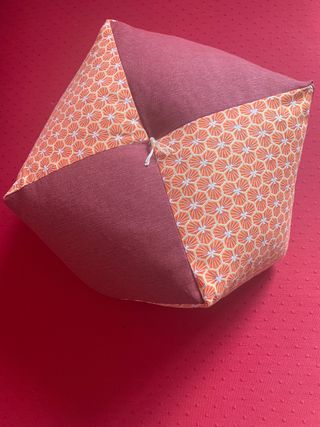 cuscini ottagonali da meditazione o decorazione