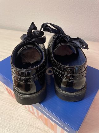 Zapatos azul marino de vestir niña