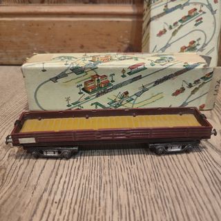 LOTE DE VAGONES DE TREN PAYA